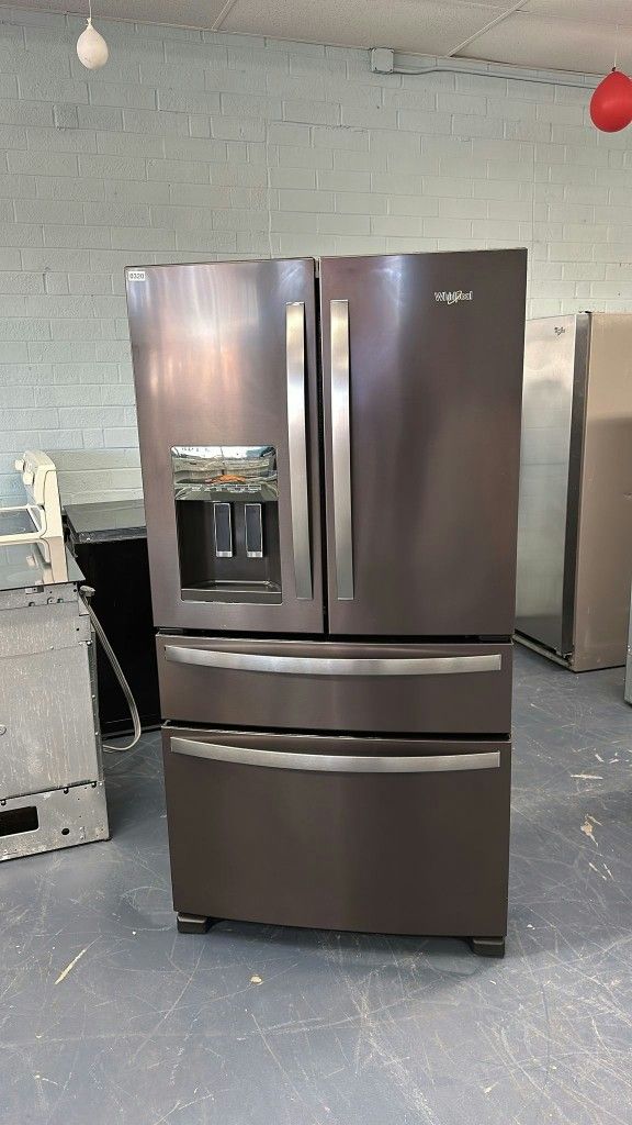 D M for deli very Ref rigerator Frid ge Whirl pool Yes it works