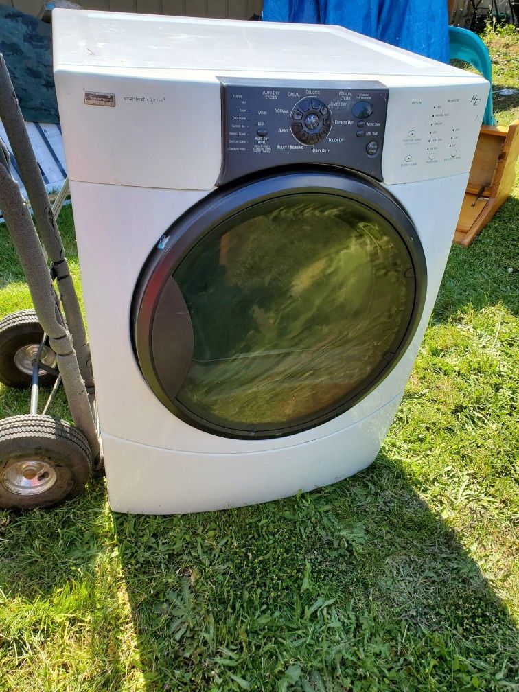 Kenmore elite smartheat quiet pak 9 dryer for Sale in Hillsboro, OR
