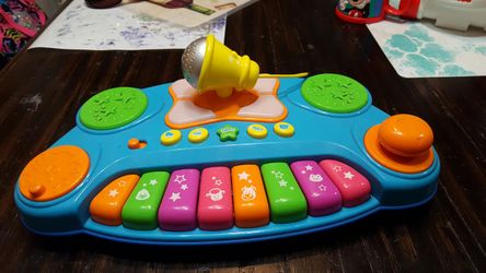 Kids keyboard toy