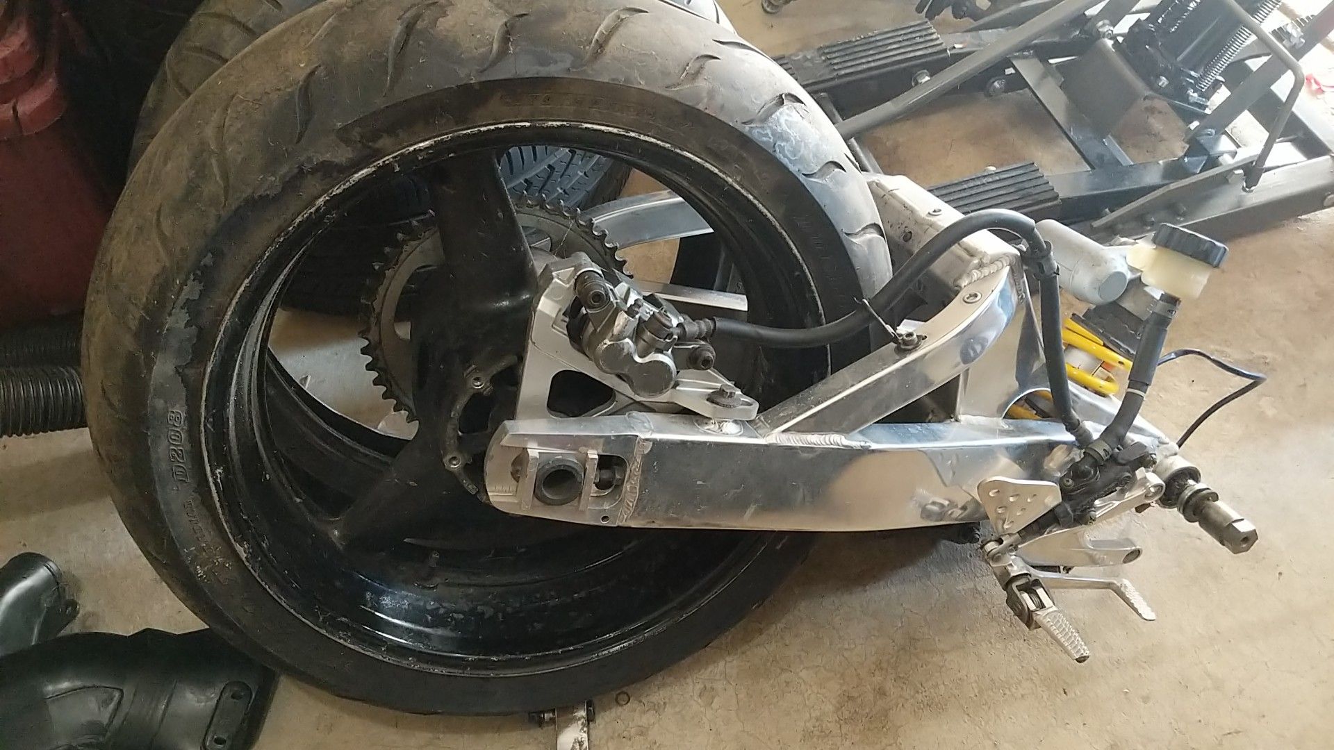 99 yamaha r6 rear end swingarm motorcycle parts