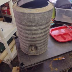 Vintage Igloo Cooler 3 Gallon 