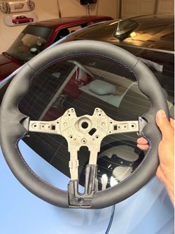 BMW m3 m4 f80 f82  oem steering wheel