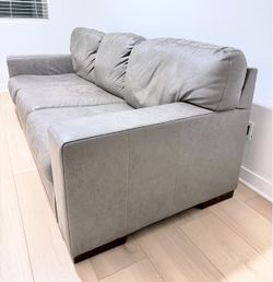 GENUINE LEATHER SOFA – ASHLEY FURNITURE