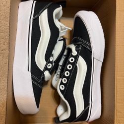Knu Skool Vans — Black size 6