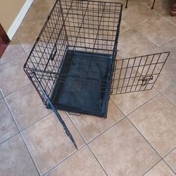 Dog Cage Collapsible  Med Size Great Condition 