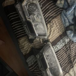 Toyota Tacoma headlights 