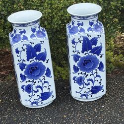 Vintage Bombay Co Blue & White Oriental Style Vase set of 2