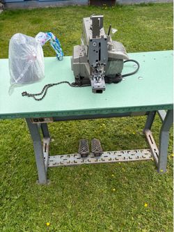 Button hole industrial machine
