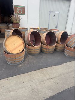 High Quality Wine Barrel  Planters For Sale