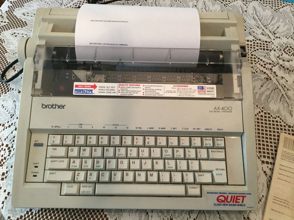 Brother AX-450 Electric Typewriter - YouTube