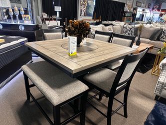 Stunning wood dining table set! $1299 🚨🧡✨