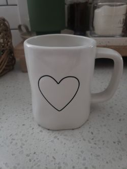 Rae Dunn Valentine's Mug