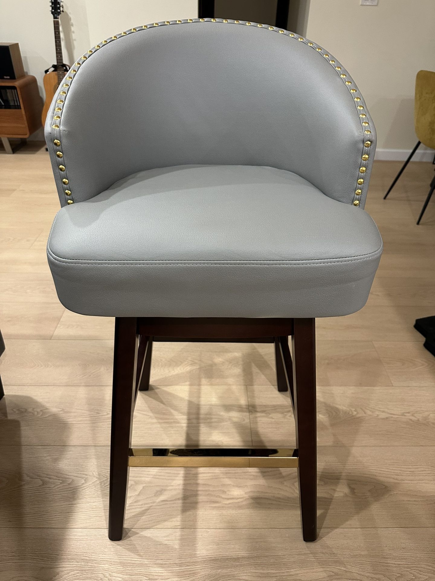 6 Tall Bar Stools