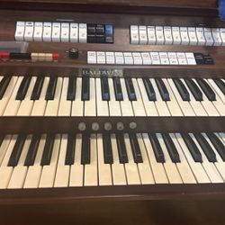 Baldwin Studio ll Electric Piano