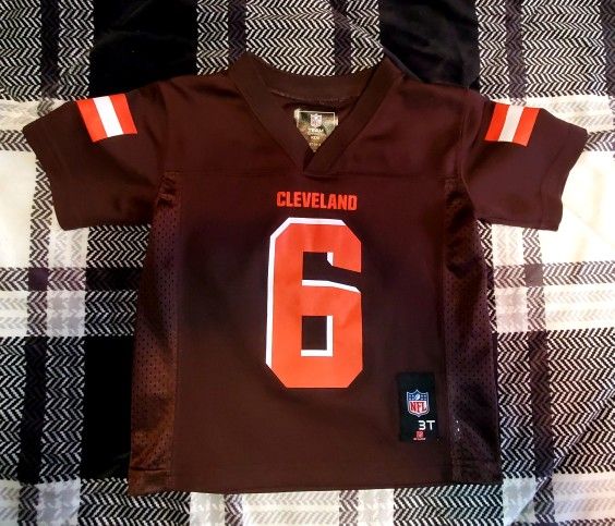 Toddler NFL Fan Apparel Cleveland Brown Mayfield #6 Jersey. Size 3T