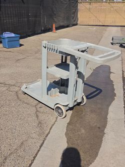 Janitor/cleaning cart