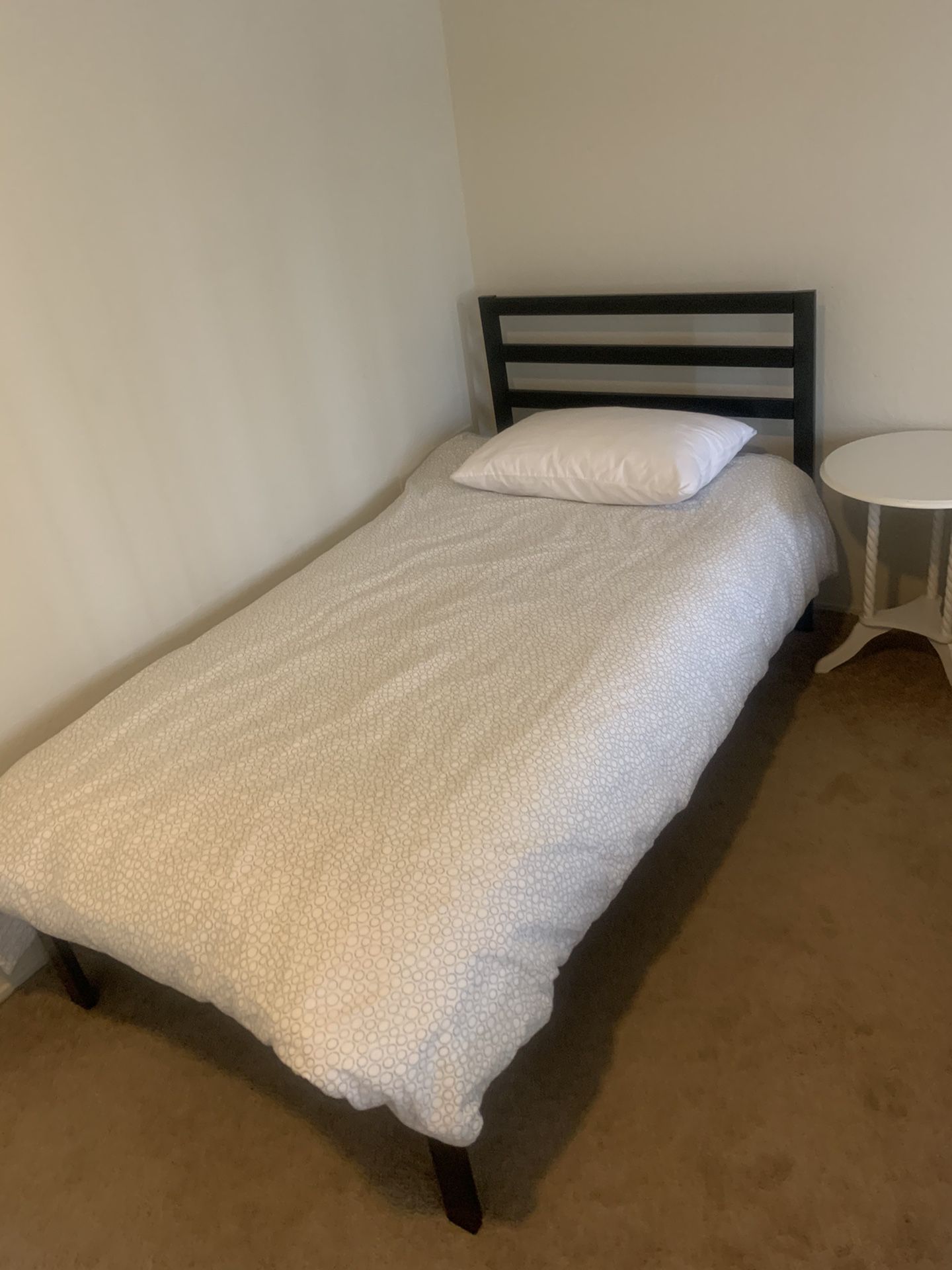 Twin bed cama individual