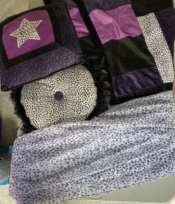 Curtains, 2 Decorative Pillows 2 Shams & Bedskirt