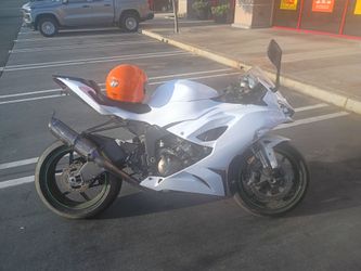 2021 ZX6R Kawasaki  and many more
