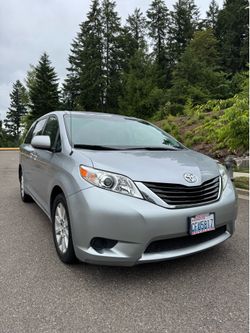 2011 Toyota Sienna