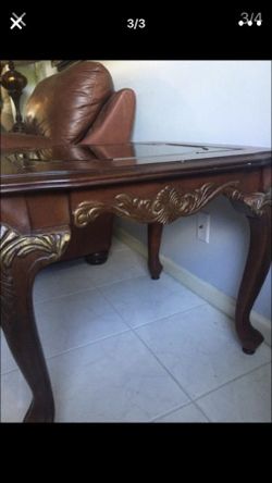 2 end tables from City Furniture