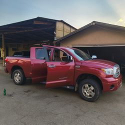 2008 Toyota Tundra Limited Edition 