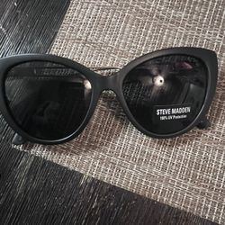 Steve Madden Sunglasses 