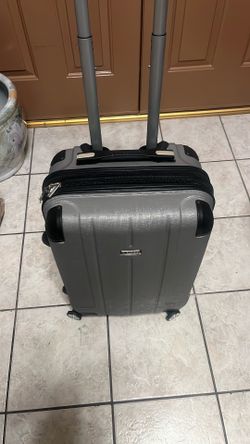 20 inches carry on Ricardo luggage