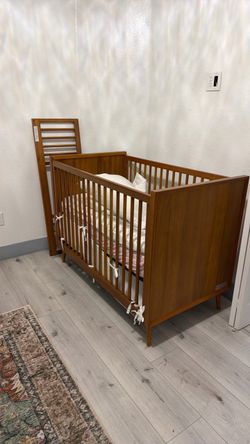 Baby Crib - new