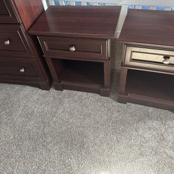 Bedroom Furniture Set - Espresso Nightstands & Dresser - Great Condition! 🔥