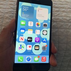 iPhone 7 Plus-128Gb Only For AT&T Small Crack $70