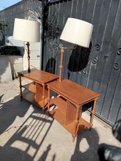 Mesitas Con Lámpara 