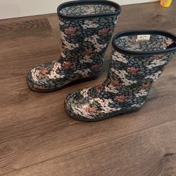 Rain boots Kids Size 11