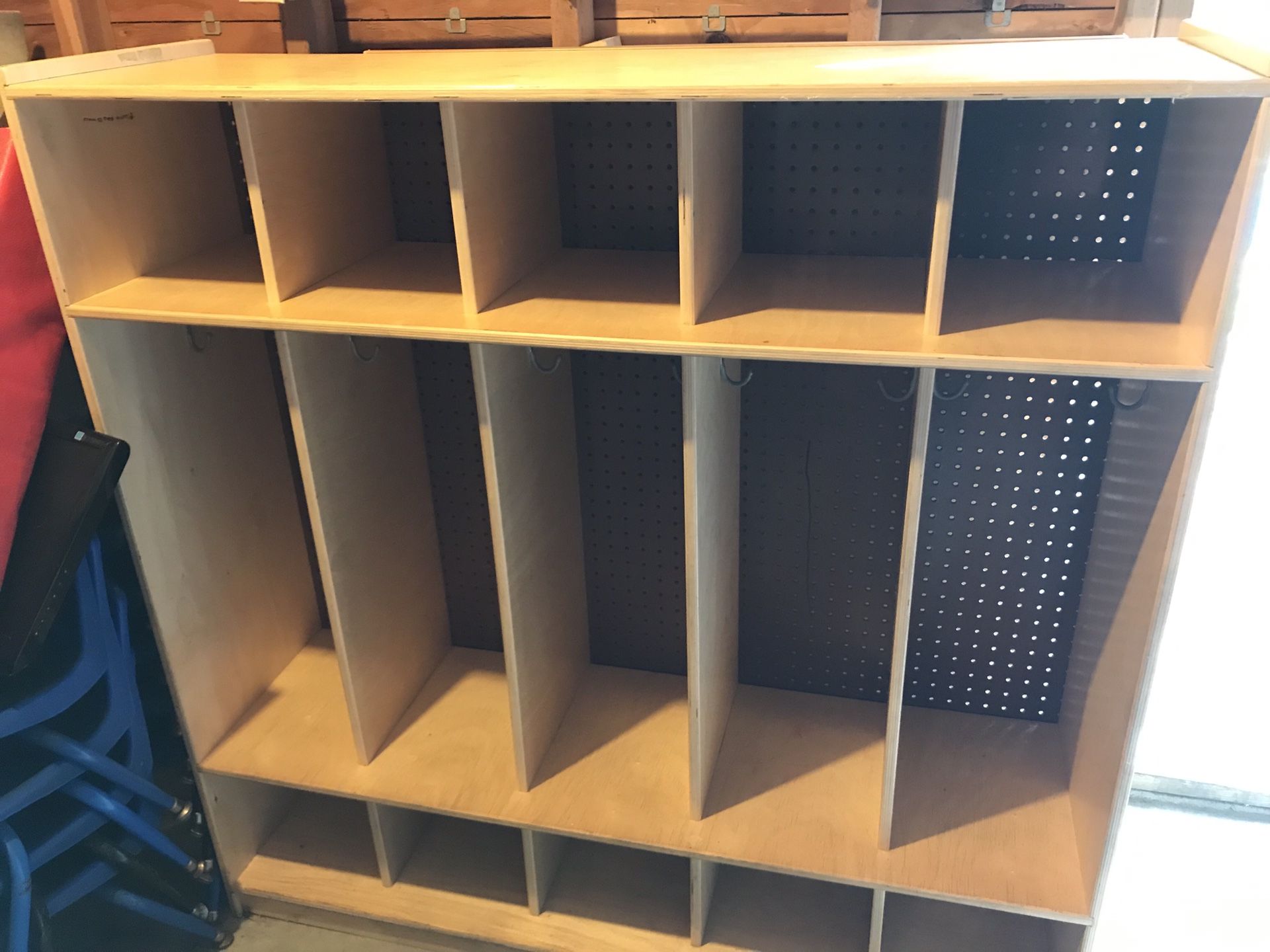 5 - Section Children Lockers