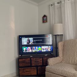 40 Inch ROKU SMART RV 