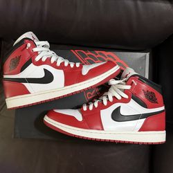Awesome 🤩 !! Like new 2013 Air Jordan 1 Retro ' Chicago '  w/ Box + Reciept size 10 !