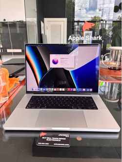 MacBook Pro 16” M1 Pro Chip 16GB Ram 512SSD! 90 Day warranty! We offer financing.