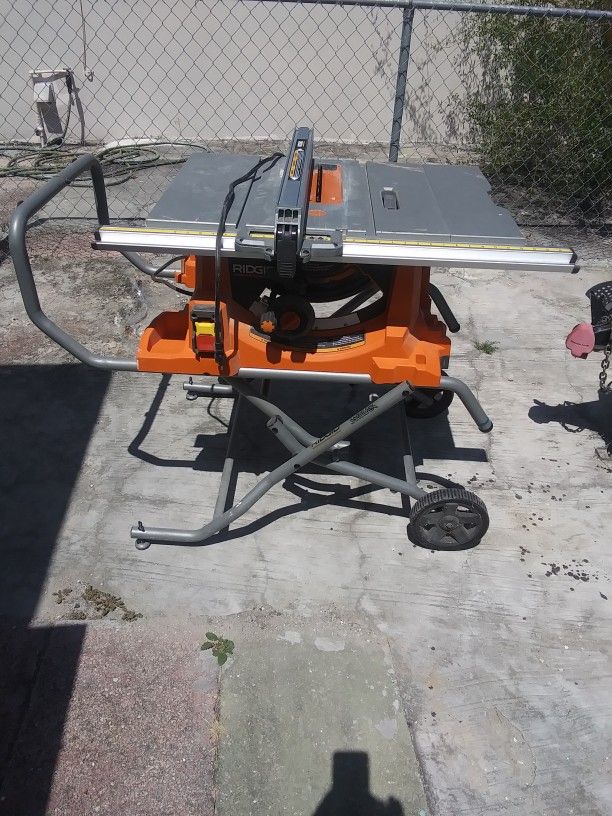 Ridgid Table Saw 10 Inch