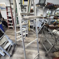 Aluminum 6ft A frame Ladder