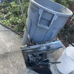 This lower unit fits most Suzuki motors  2002 , is 25 inche 