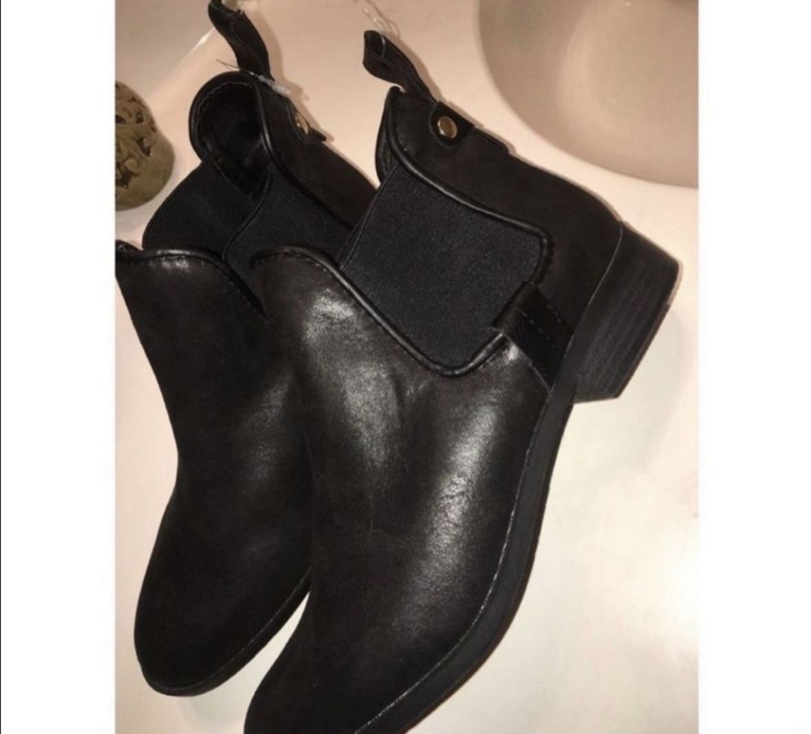 Women’s Black boots