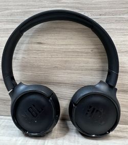 JBL Tune 510BT Black Wireless Bluetooth On-Ear Headphones (PO1025178)