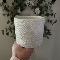 White Plant Holder Stand