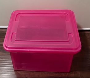 Plastic container