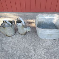 Vintage Galvanized Square Was Tub And Two Watering Cans