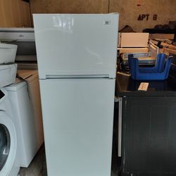 Haier Apartment Size Refrigerator - Can Deliver 