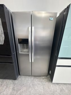 Open Box Refrigerator 