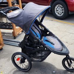 Graco Fastaction Jogger Stroller!

