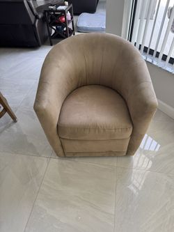 Natuzzi Suede Barrel Chair