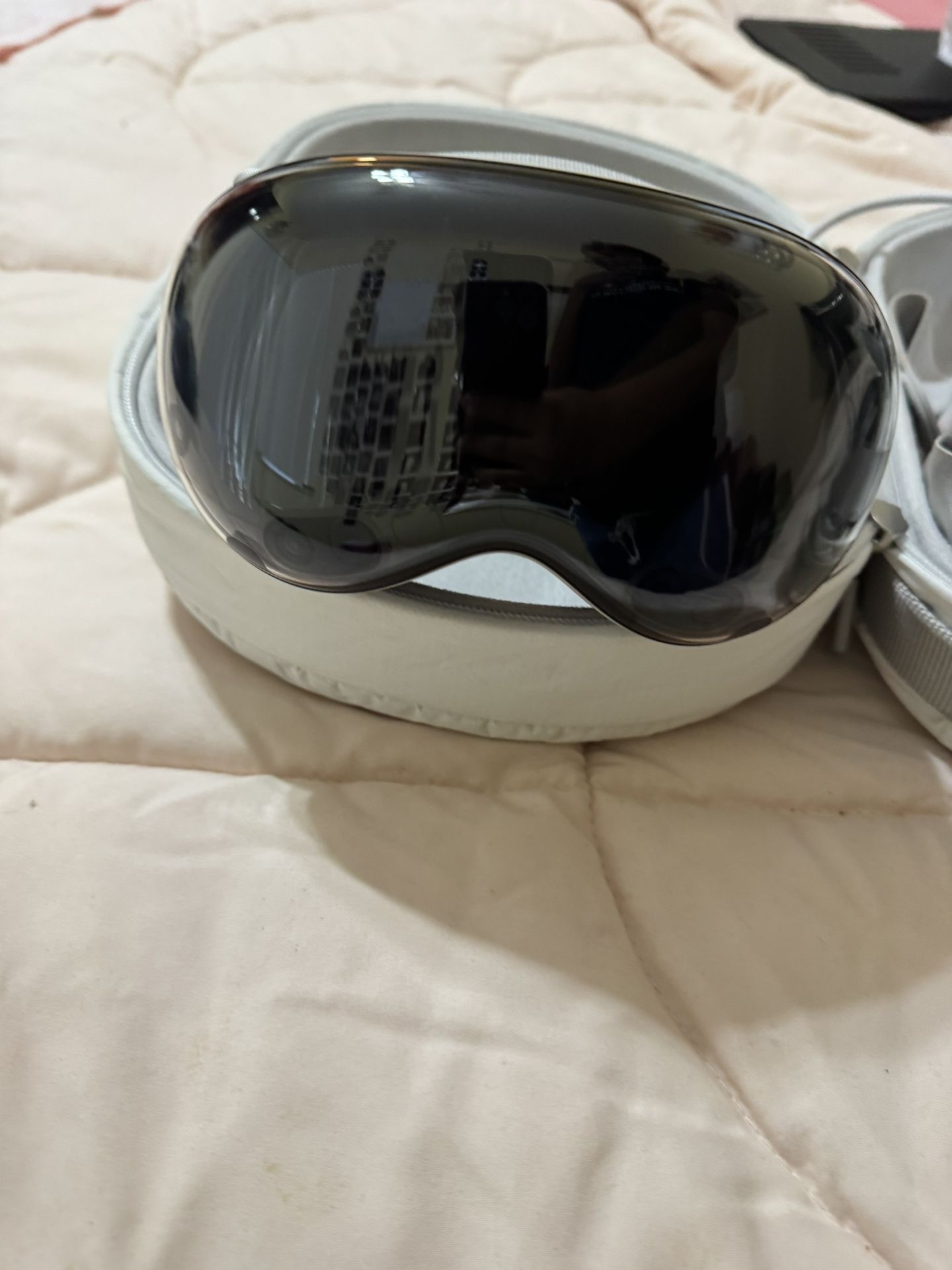 Apple Vision Pro 256 Go